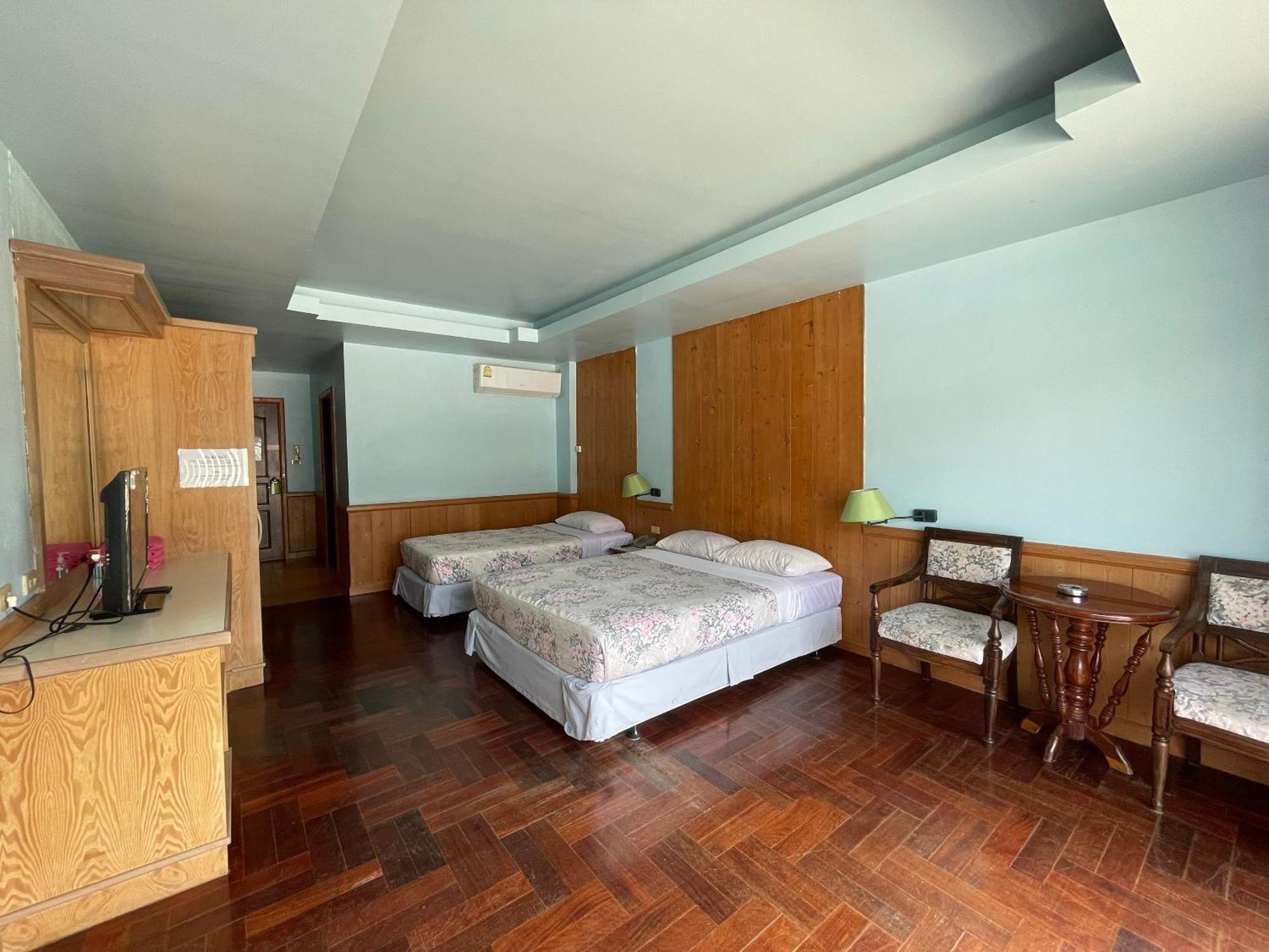 Silversand Villa Hotel Джомтьен Экстерьер фото